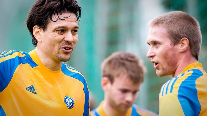 Jari Litmanen ja Akseli Pelvas - HJK Helsinki. Photo: Jussi Eskola.