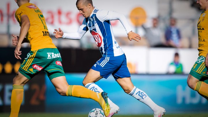 Roope Riski - HJK Helsinki. Photo: © Jussi Eskola