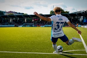 Atom Tanaka / Bolt Arena – HJK Helsinki. Photo: © Jussi Eskola Atom Tanaka / Bolt Arena - HJK Helsinki. Photo: © Jussi Eskola
