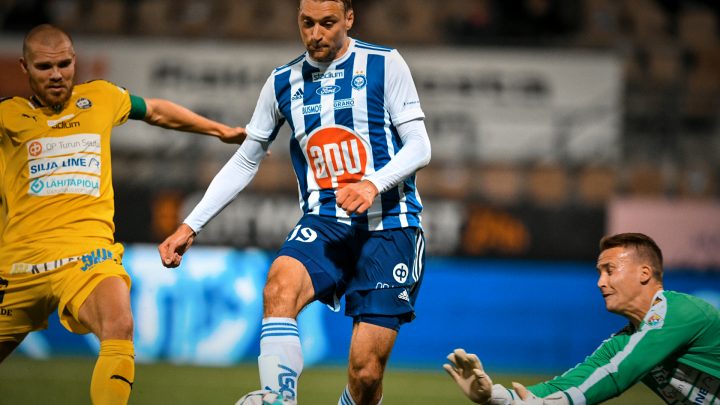 Tim Väyrynen - HJK Helsinki. Photo: @ Jussi Eskola