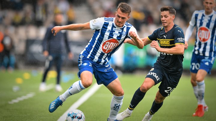 Janne Saksela - HJK Helsinki. Photo: © Jussi Eskola