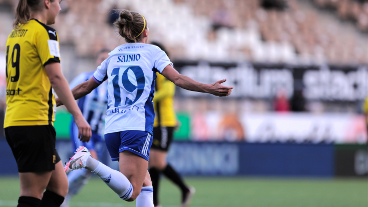 Essi Sainio - HJK Helsinki. Photo: @ Mira Lönnqvist