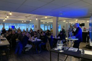 taxxhtien-klubi-1 taxxhtien-klubi-1