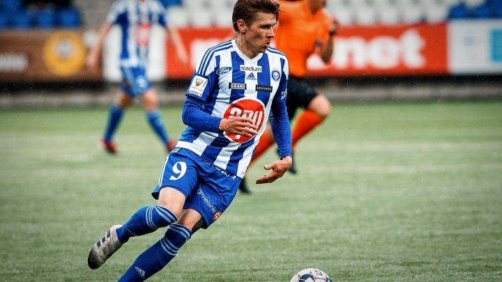 Riku Riski - HJK Helsinki. Photo: © Jussi Eskola