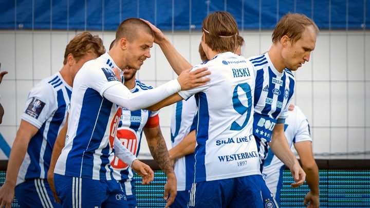 Riku Riski - HJK Helsinki. Photo: © Jussi Eskola