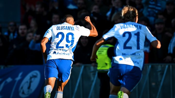 Anthony Olusanya, Santeri Väänänen - HJK Helsinki. Photo: © Jussi Eskola