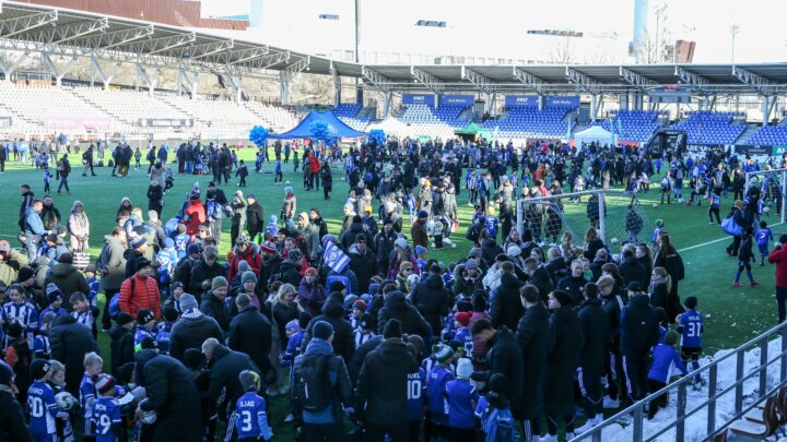 Kauden avaus - HJK Helsinki. Photo: © Mira Lönnqvist